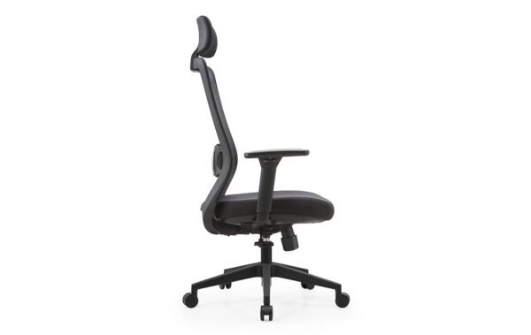 TRJ 145 Executive Chair Black