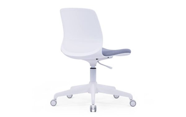 Stat 002 Chair