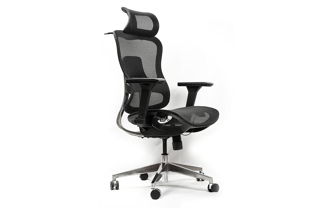 TVR 064 Executive Chair TVR 064 Executive Chair with high back, adjustable features, and luxurious upholstery