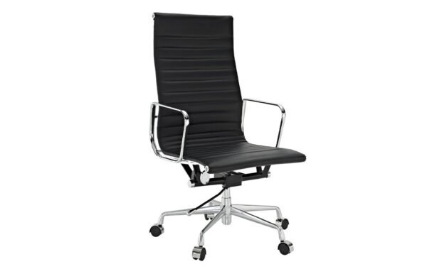 High-back conference chair with black PU leather, chrome gas lift, tilt mechanism, and black aluminum base – ideal for meeting rooms.