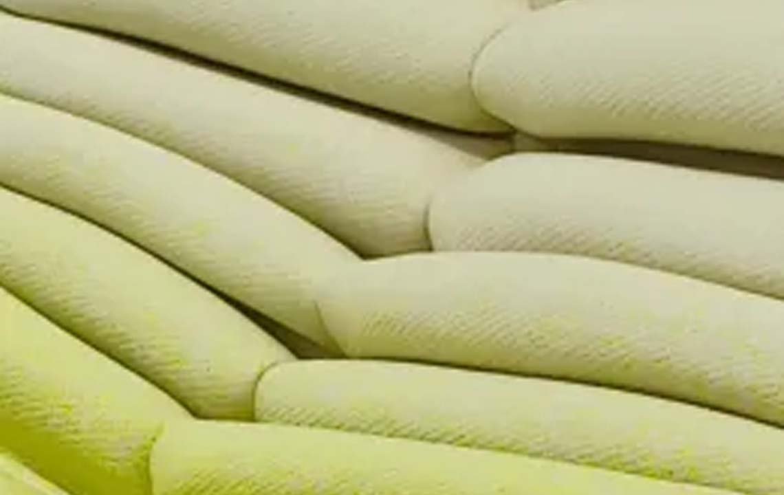 CLOUDCOUCH™ With Ottoman